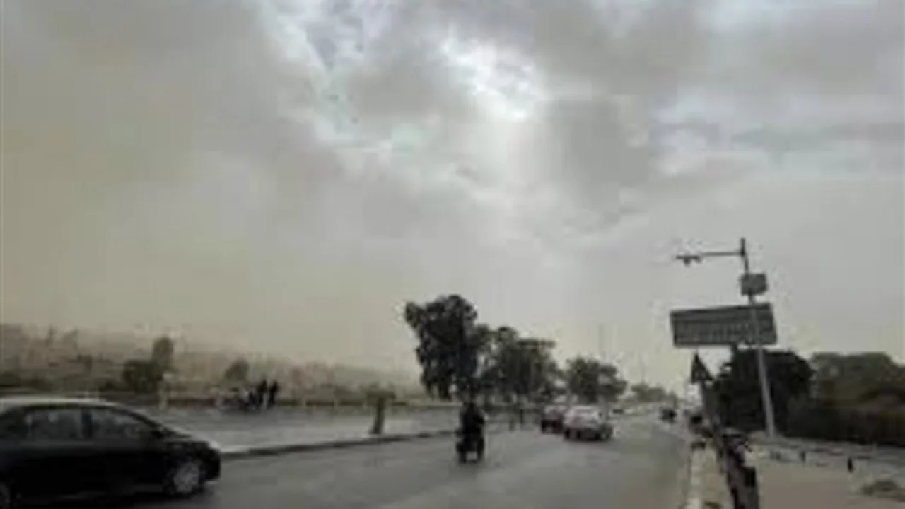 توقعات حالة الطقس في مصر اليوم وسط تحذيرات من كثافة الشبورة واستمرار الأمطار